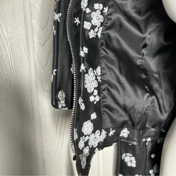 Michael Michael Kors Moto Jacket M Black White Flowers Floral Faux Leather - Picture 8 of 10